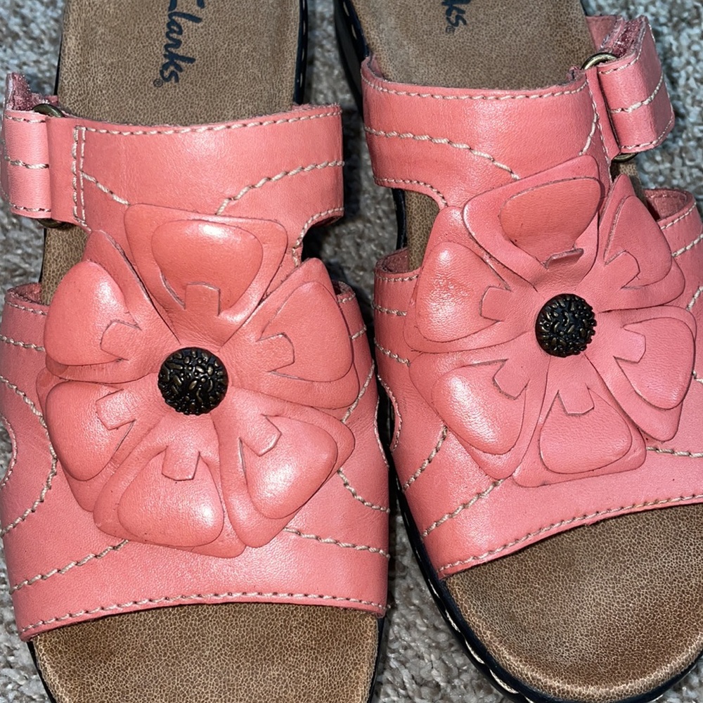 Clarks - Picture 3 of 14